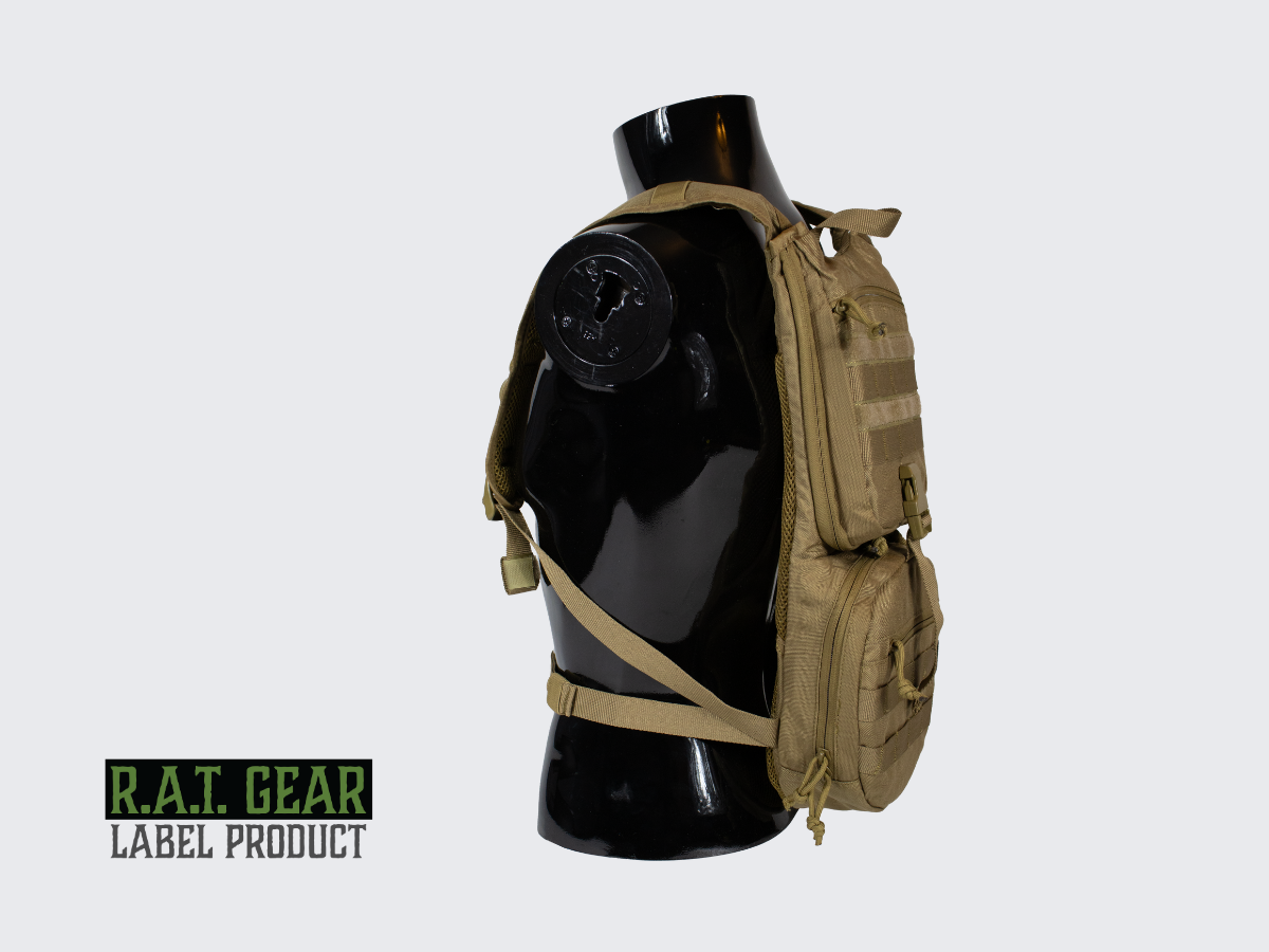 Monipuolinen hiekan värinen Juomareppu HYDRA 2.5 kaikille luonnossa liikkuville ja urheileville ihmisille. Versatile tan colored Hydration backpack HYDRA 2.5 for all people who move in nature and do sports.