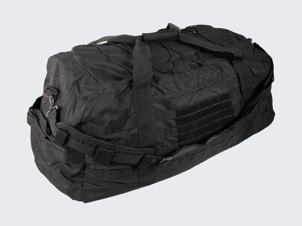 Musta Mil-Tecin keikkalaukku US COMBAT PARACHUTE CARGO BAG LARGE. Black Mil-tec US COMBAT PARACHUTE CARGO BAG LARGE.