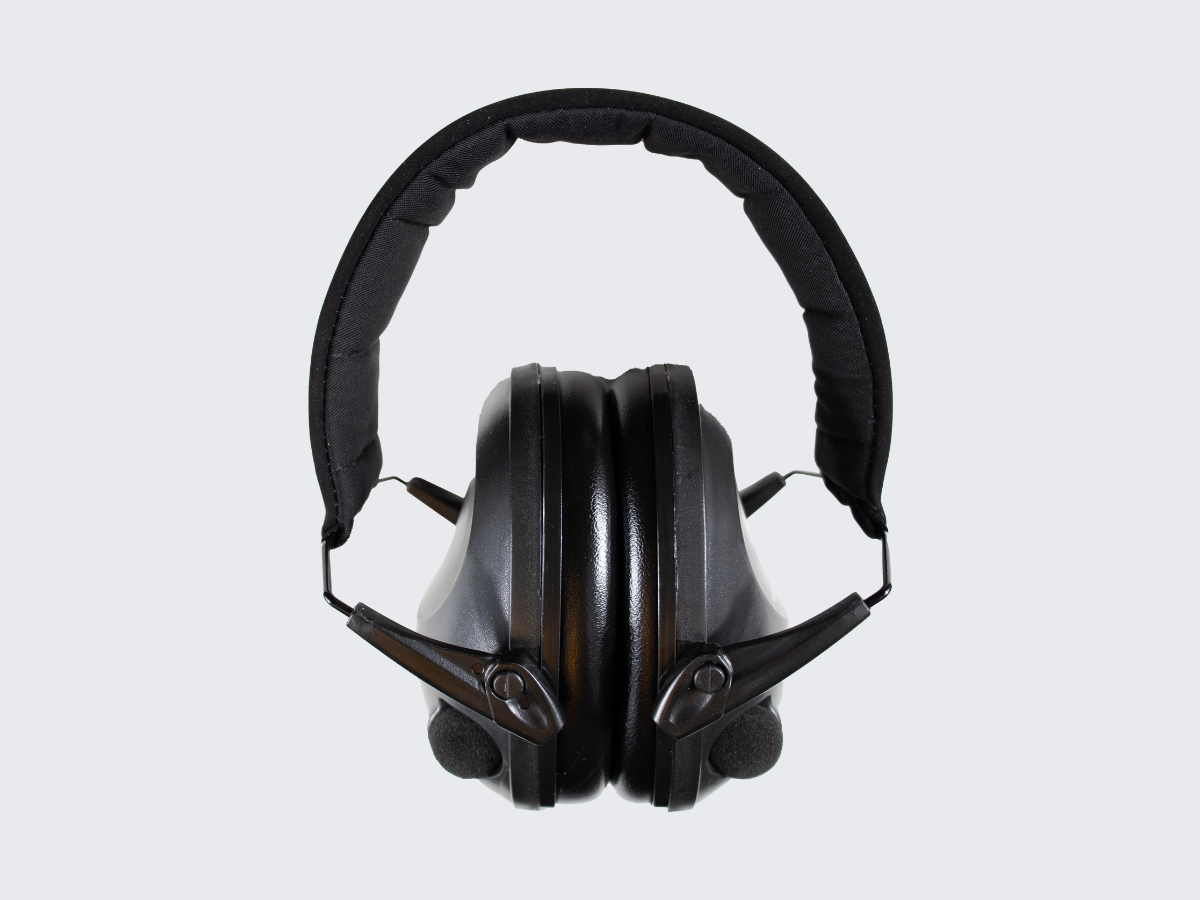 Mustat MIL-TEC®in aktiivikuulosuojaimet. Black MIL-TEC® active hearing protectors.