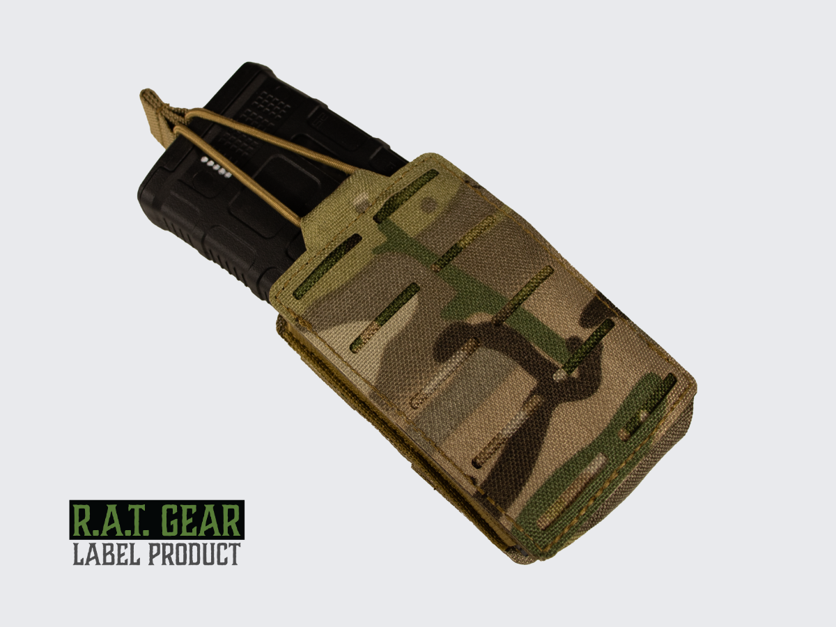Kevyt ja varma Camo Pattern kiväärin lipastasku AR-15 / M4 / 5.56 lippaille. Lightweight and secure Camo Pattern rifle magazine pouch for AR-15 / M4 / 5.56 magazines.