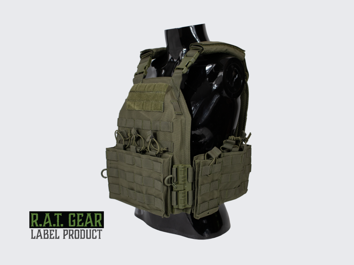 Monipuoliset ja kestävät MOLLE ja PALS yhteensopivat Plate Carrier VT-3 vihreät taisteluliivit. Versatile and durable MOLLE and PALS compatible Plate Carrier VT-3 green combat vest.