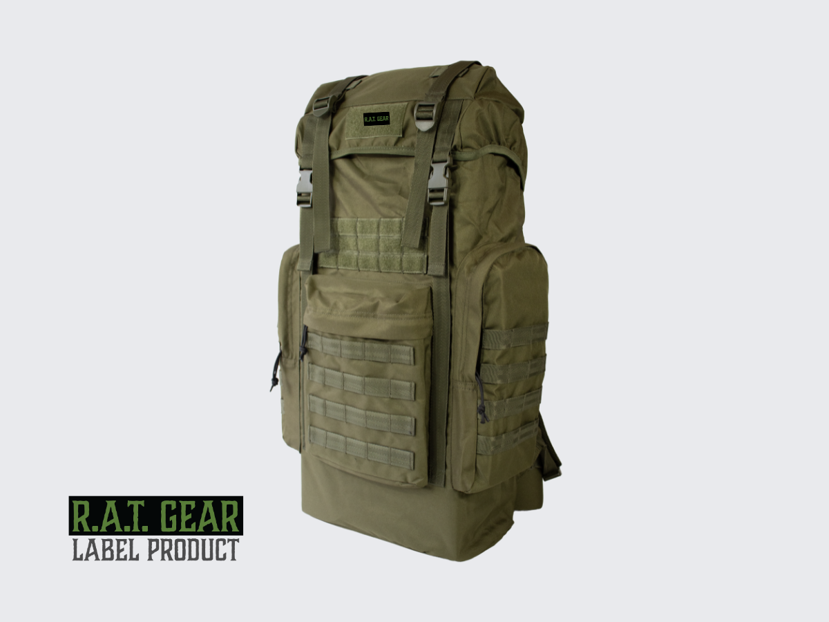 Monipuolinen ja tilava rinkka mallinen reppu. En mångsidig och rymlig ryggsäcksmodell. A versatile and spacious rucksack-style backpack.