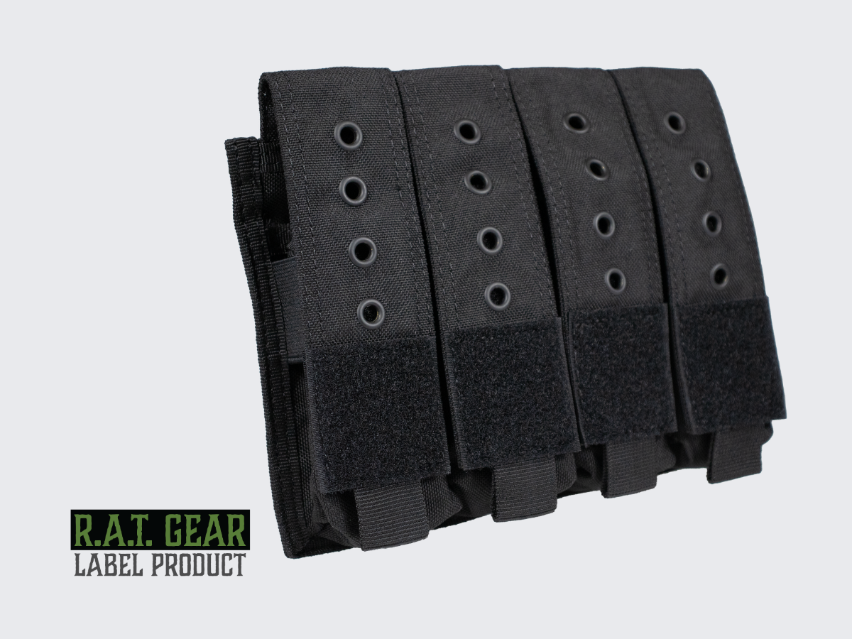 Musta varustetasku / lipastasku neljälle pistoolin lippaalle tai muille varusteille. Black equipment pouch / magazine pouch for four pistol magazines or other equipment.