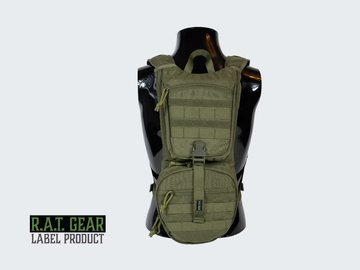 Monipuolinen vihreä Juomareppu HYDRA 2.5 kaikille luonnossa liikkuville ja urheileville ihmisille. Versatile green Hydration backpack HYDRA 2.5 for all people who move in nature and do sports.