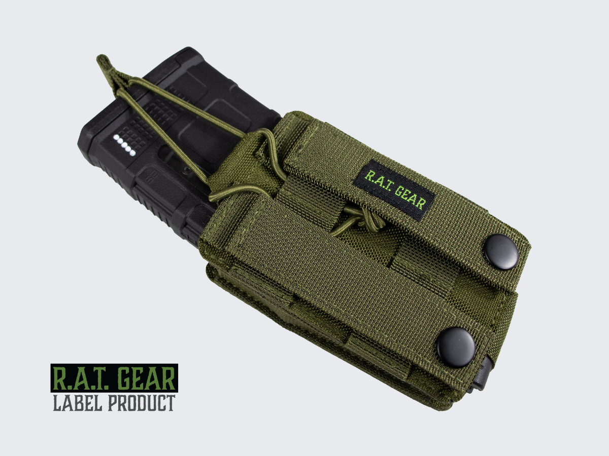 Kevyt ja varma Vihreä kiväärin lipastasku AR-15 / M4 / 5.56 lippaille. Lightweight and secure Green rifle magazine pouch for AR-15 / M4 / 5.56 magazines.