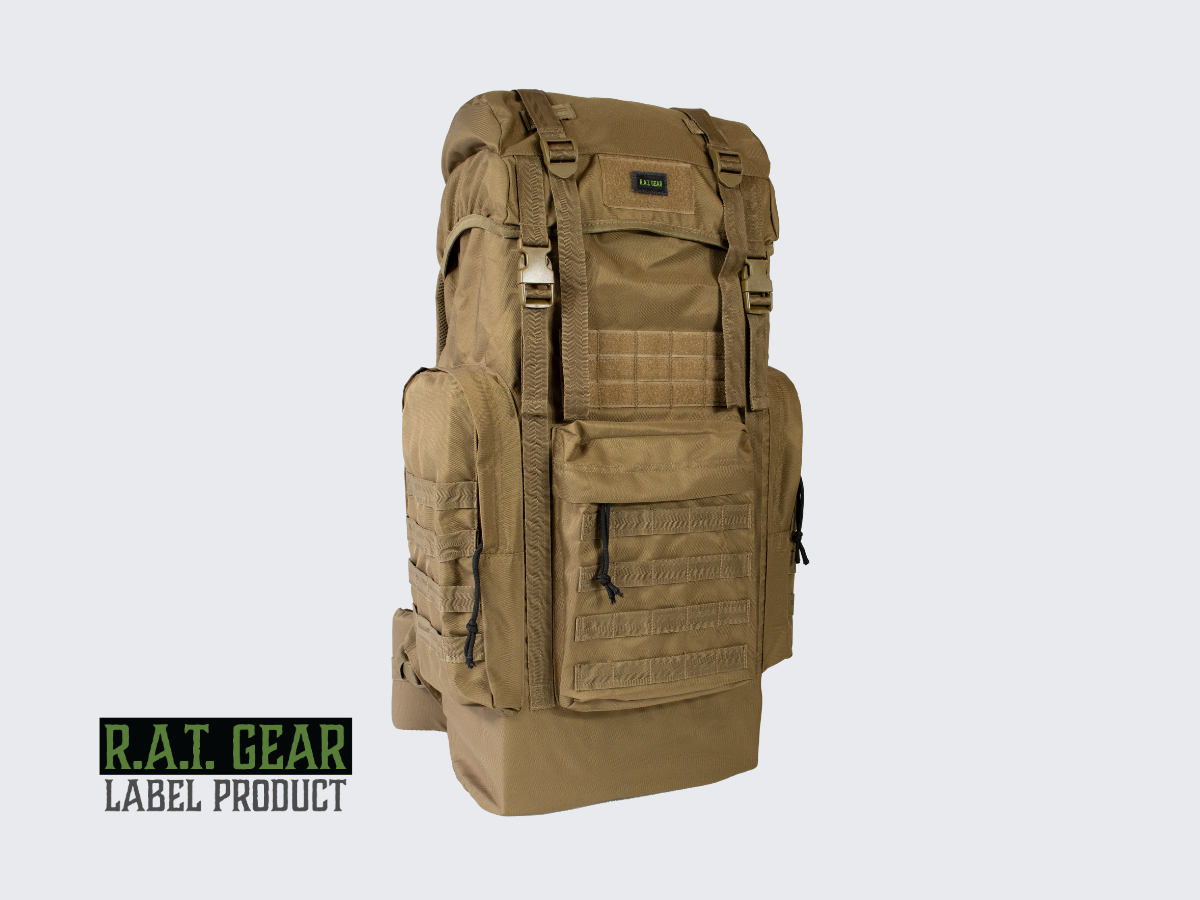 Monipuolinen ja tilava rinkka mallinen reppu. En mångsidig och rymlig ryggsäcksmodell. A versatile and spacious rucksack-style backpack.