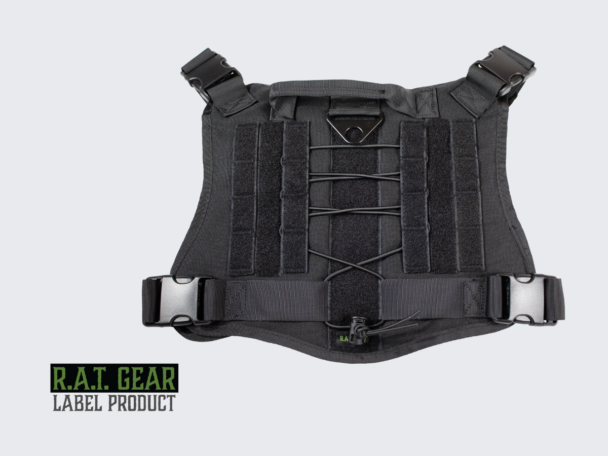 Taktiset mustat Phantom R.A.T. GEAR koiran valjaat monipuolisilla säädöillä. Tactical black Phantom R.A.T. GEAR dog harness with multiple adjustments.