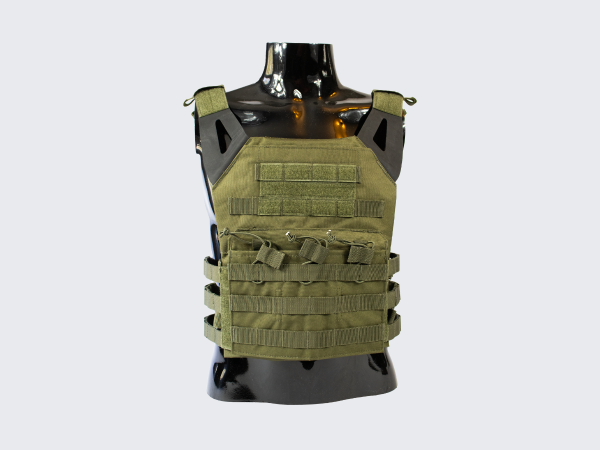 Jämäkkä ja kestävä OD vihreä Plate Carrier. Sturdy and Durable OD green colored Plate Carrier.