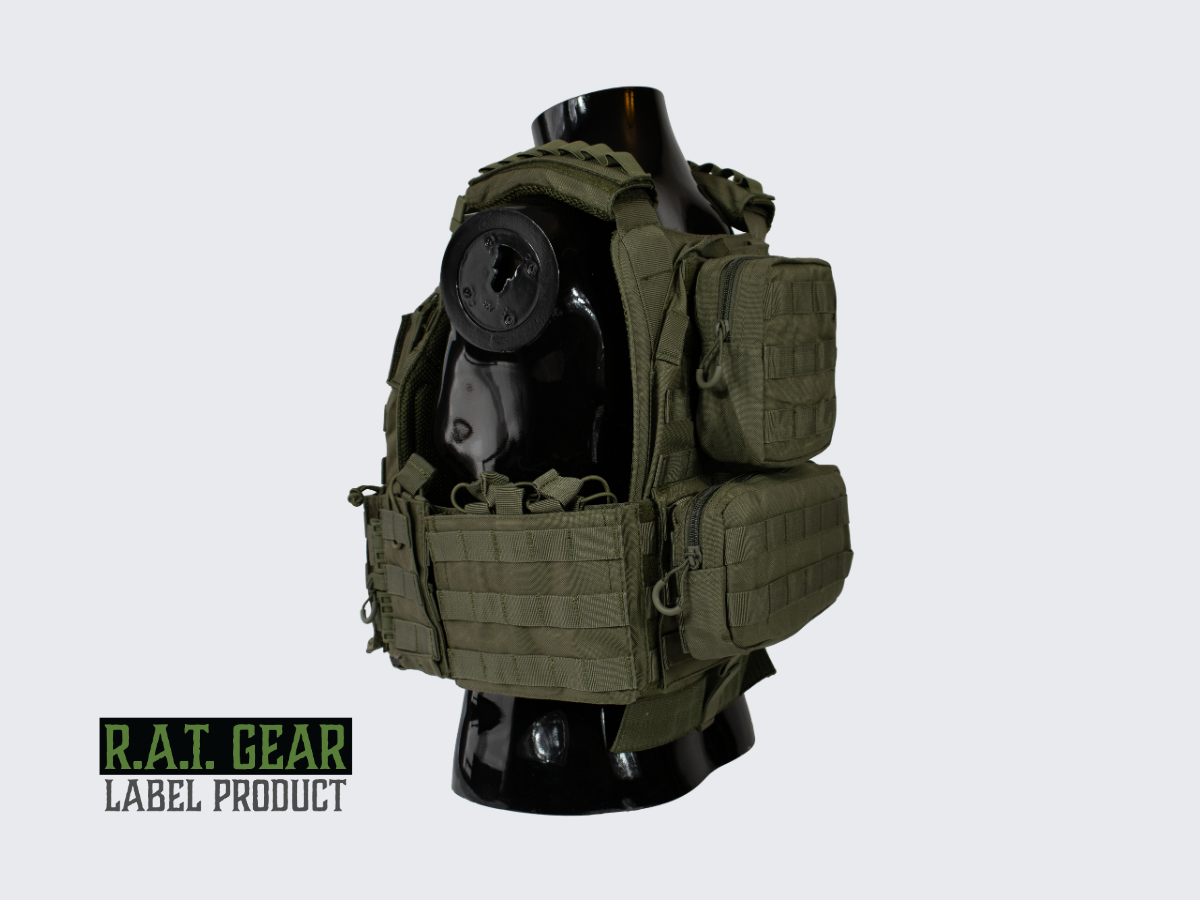 Monipuoliset ja kestävät MOLLE ja PALS yhteensopivat vihreät Plate Carrier VT-1 taisteluliivit. Versatile and durable MOLLE and PALS compatible green Plate Carrier VT-3 combat vest.
