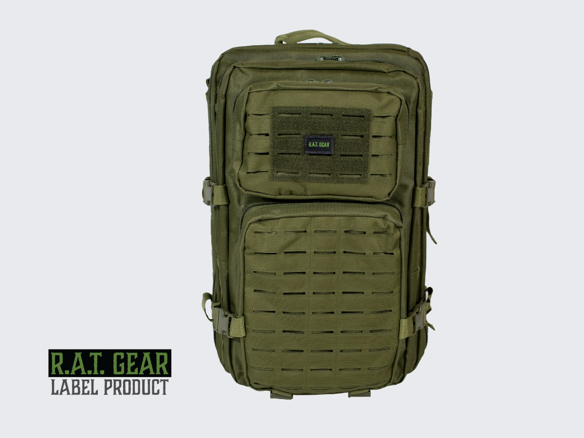 Monipuolinen ja kestävä vihreä FMJ LaserCut 40L rynnäkköreppu jokapäiväiseen käyttöön. Versatile and durable green FMJ LaserCut 40L assault backpack for everyday use.