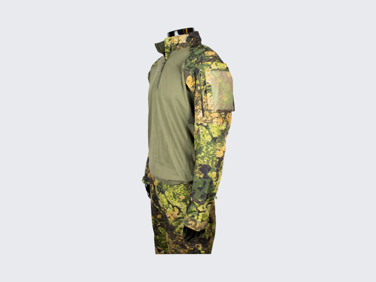 Taktinen Kenttäpaita modernilla Phantomleaf®in WASP I Z3A kuviolla, taskuilla ja Hook & Loop paneeleilla. Tactical Field Shirt with modern Phantomleaf® WASP I Z3A pattern, pockets and Hook & Loop panels.