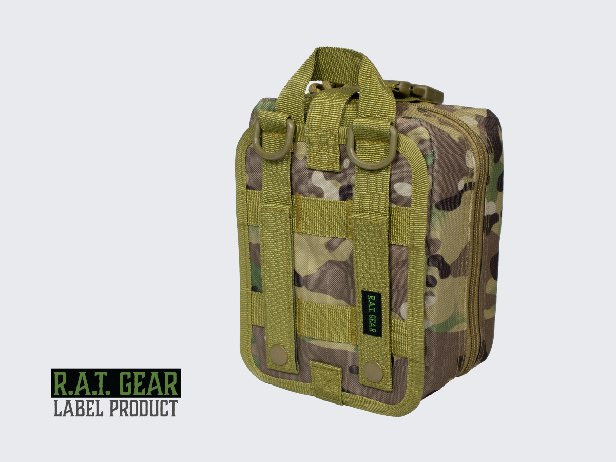 Camo kuvioinen taktinen MOLLE ensiapulaukku tärkeimmille ensiaputarvikkeille joita tulet ikinä tarvitsemaan. Camo pattern tactical MOLLE First Aid Bag for the most important first aid supplies you will ever need.