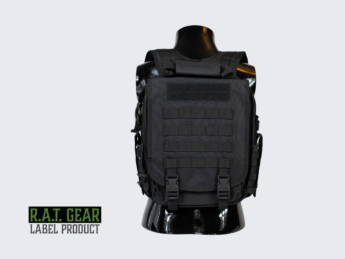 Monipuolinen taktinen pehmustettu musta läppärireppu / tietokonelaukku. Versatile tactical padded black laptop backpack / computer bag.