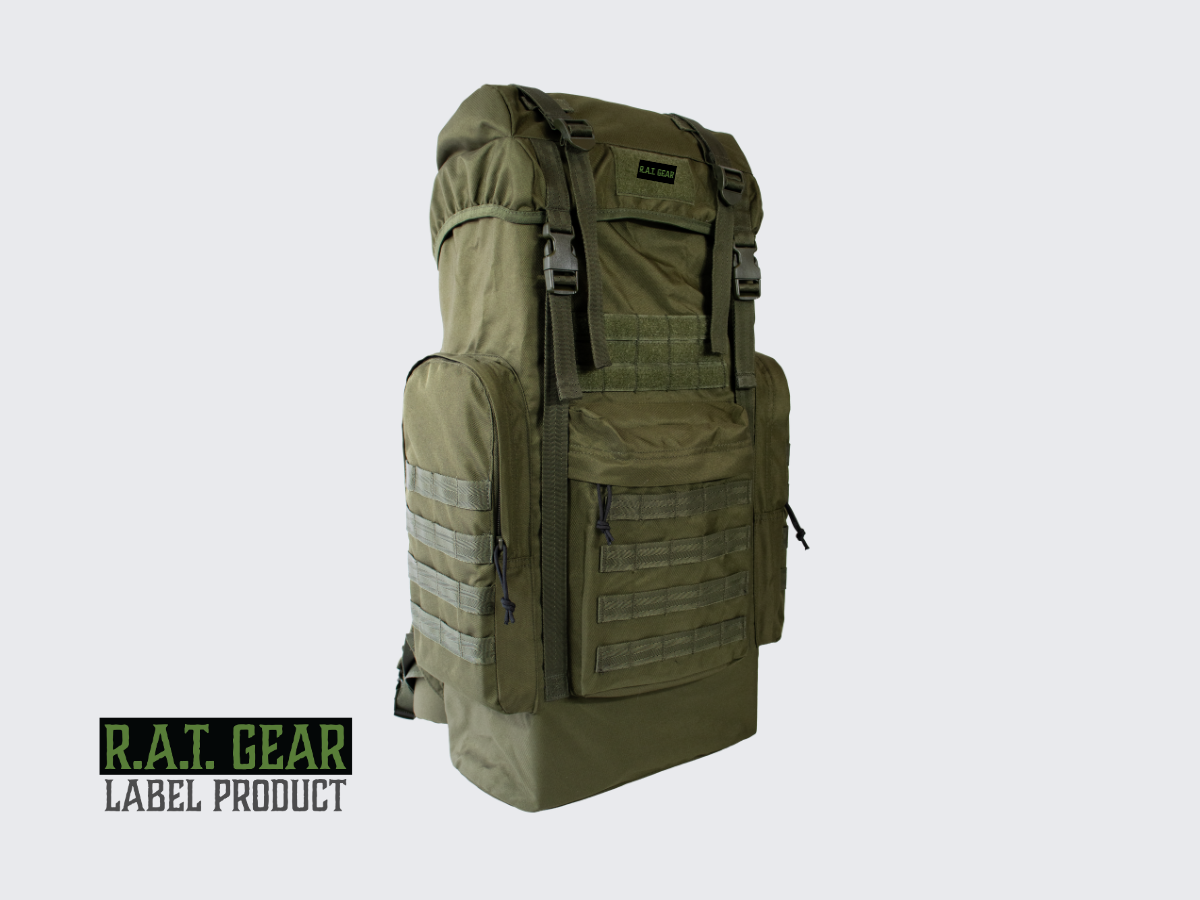 Monipuolinen ja tilava rinkka mallinen reppu. En mångsidig och rymlig ryggsäcksmodell. A versatile and spacious rucksack-style backpack.