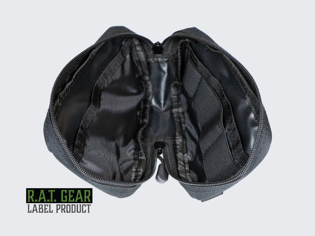 Musta MOLLE yhteensopiva IFAK ensiaputasku ensiaputarvikkeille. Svart MOLLE-kompatibel IFAK första hjälpen-ficka för medicinska förnödenheter. Black MOLLE-compatible IFAK first aid pouch for medical supplies.