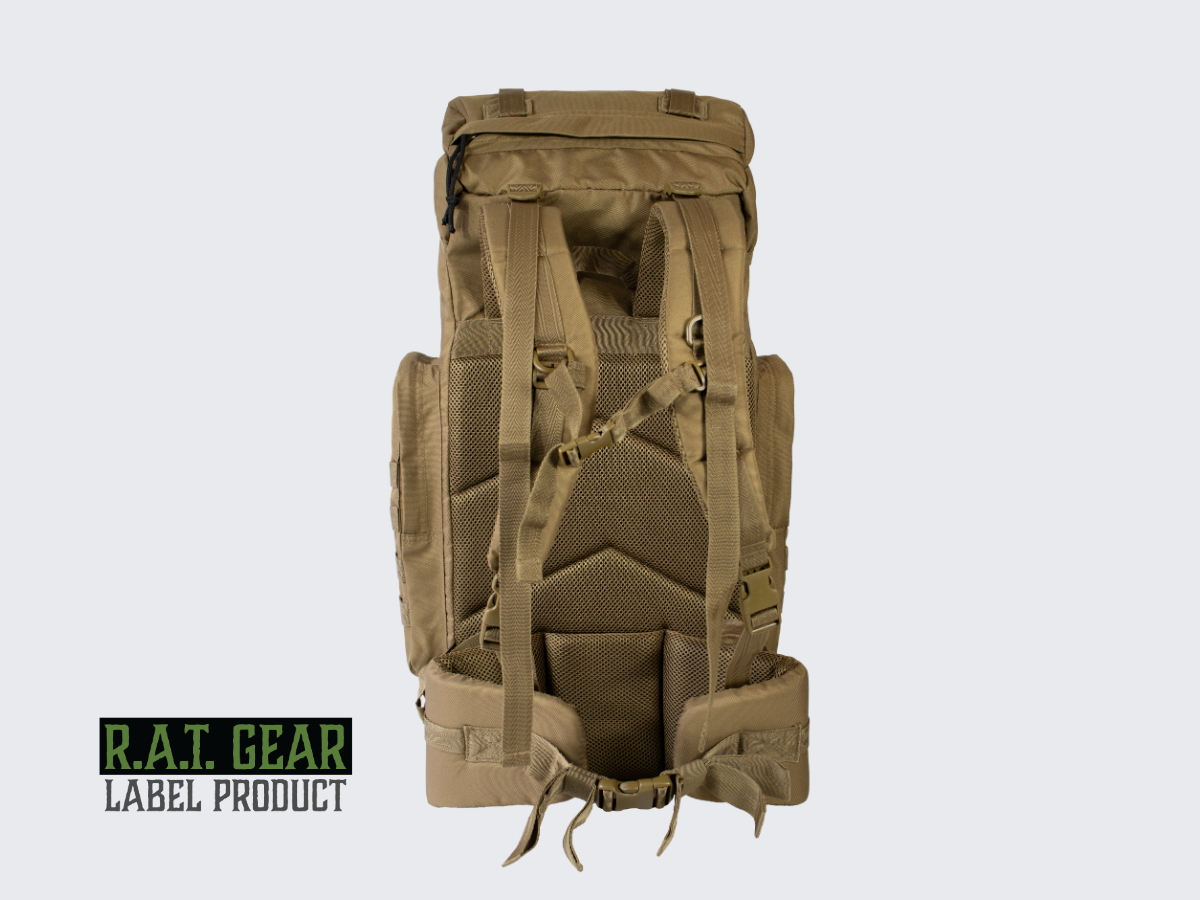 Monipuolinen ja tilava rinkka mallinen reppu. En mångsidig och rymlig ryggsäcksmodell. A versatile and spacious rucksack-style backpack.