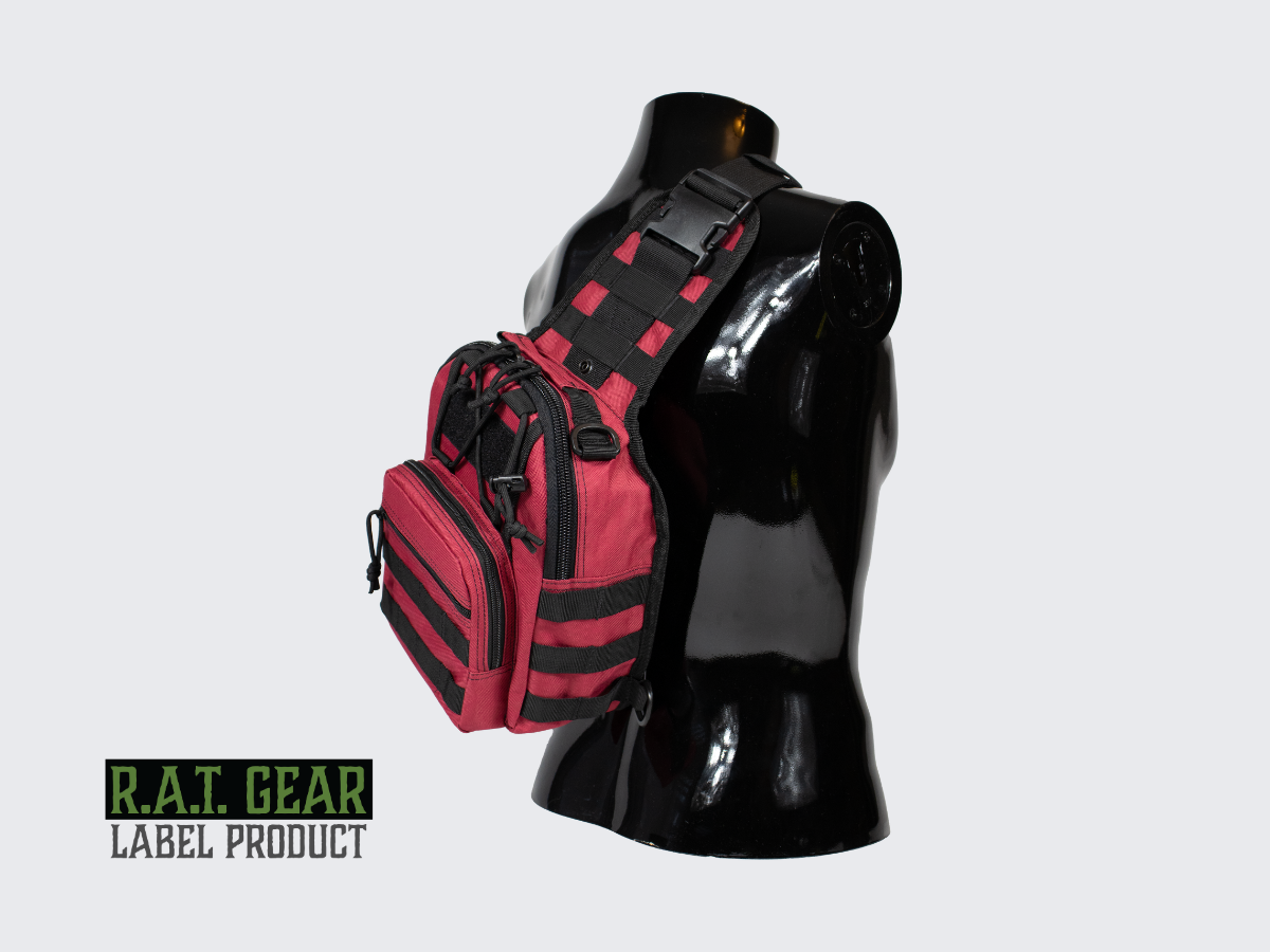 Punainen pienikokoinen 6 litran olkareppu jokapäiväiseen käyttöön. Red compact 6 liter sling bag for everyday use.