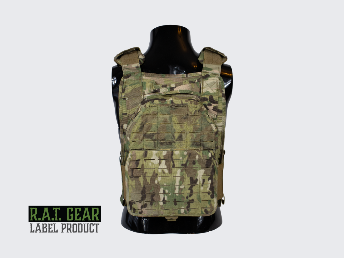 Monipuoliset ja kestävät MOLLE ja PALS yhteensopivat CORDURA® Multicam Plate Carrier VT-B taisteluliivit. Versatile and durable MOLLE and PALS compatible CORDURA® Multicam Plate Carrier VT-B combat vests.