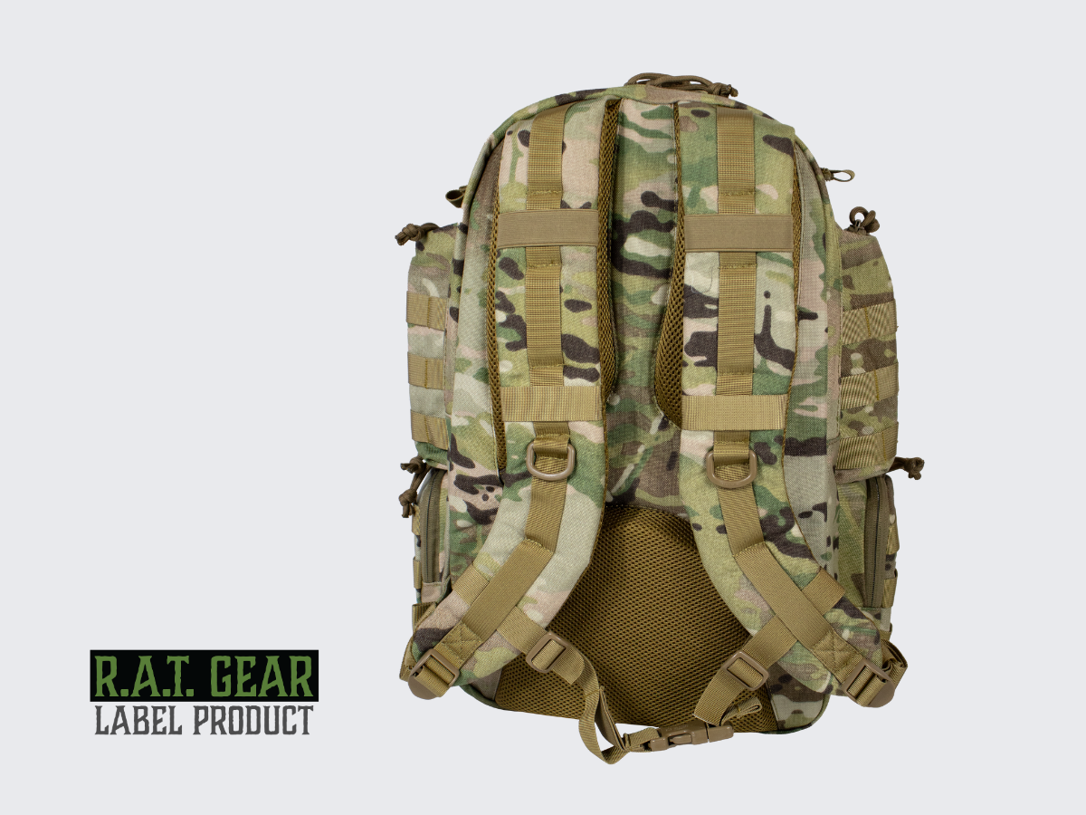 Monipuolinen, erittäin laadukas ja kestävä CORDURA® Multicam kankaasta valmistettu päiväreppu / läppärireppu jokapäiväiseen käyttöön, ratalaukuksi tai vaikka opiskeluun. A versatile, high-quality and durable daypack / laptop backpack made of CORDURA® Multicam fabric for everyday use, as a track bag or even for studying.