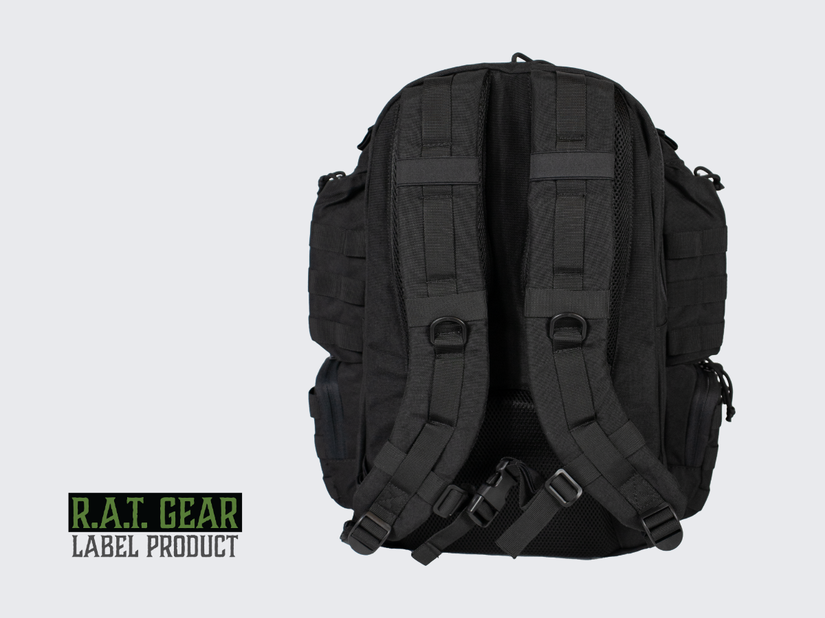 Monipuolinen, erittäin laadukas ja kestävä musta päiväreppu / läppärireppu jokapäiväiseen käyttöön, ratalaukuksi tai vaikka opiskeluun. A versatile, high-quality and durable black daypack / laptop backpack for everyday use, as a track bag or even for studying.