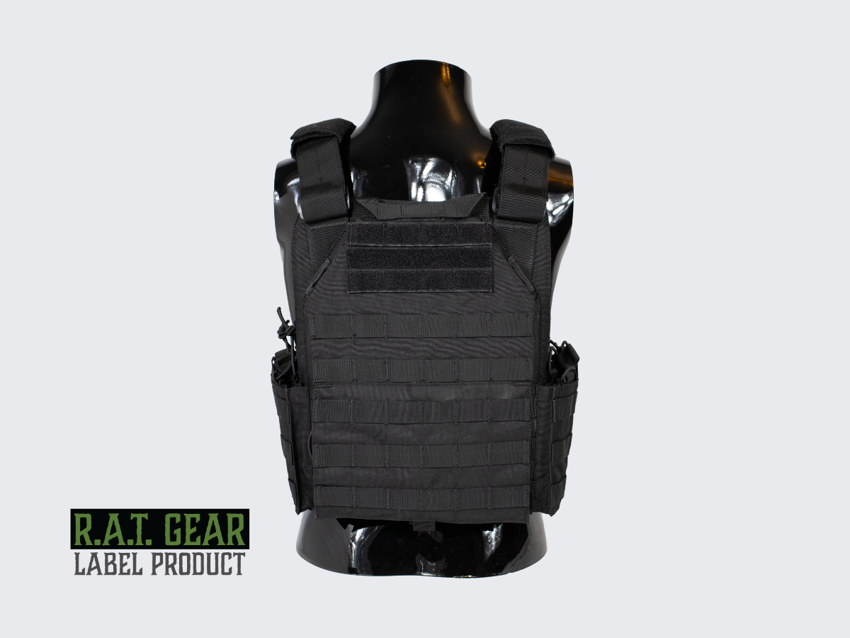 Monipuoliset ja kestävät MOLLE ja PALS yhteensopivat Plate Carrier VT-3 mustat taisteluliivit. Versatile and durable MOLLE and PALS compatible Plate Carrier VT-3 black combat vest.