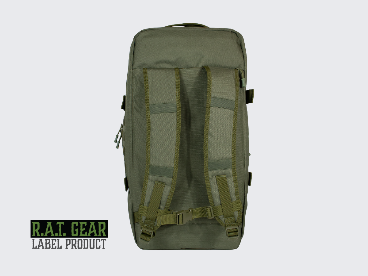 Vihreä monipuolinen ja muunneltava treenikassi / reppu. Grön, mångsidig och anpassningsbar träningsväska / ryggsäck. Green versatile and customizable training bag / backpack.