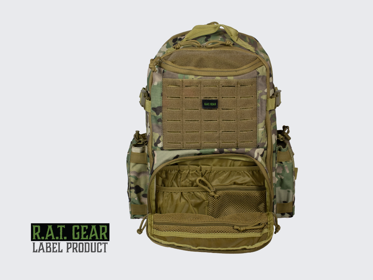 Monipuolinen, erittäin laadukas ja kestävä Camo kuvioinen Ranger 40 päiväreppu / läppärireppu jokapäiväiseen käyttöön. Versatile, very high-quality and durable Camo pattern Ranger 40 daypack / laptop backpack for everyday use.