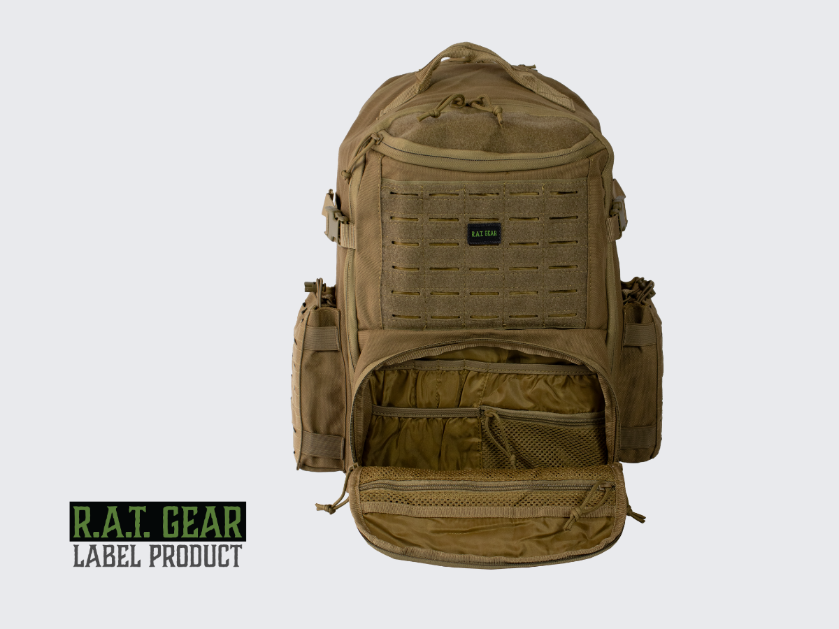 Monipuolinen, erittäin laadukas ja kestävä hiekan värinen Ranger 40 päiväreppu / läppärireppu jokapäiväiseen käyttöön. Versatile, very high-quality and durable tan colored Ranger 40 daypack / laptop backpack for everyday use.