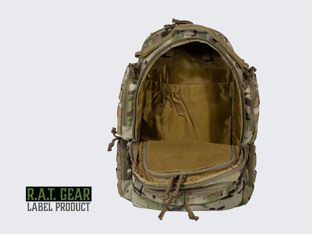 Monipuolinen, erittäin laadukas ja kestävä CORDURA® Multicam kankaasta valmistettu päiväreppu / läppärireppu jokapäiväiseen käyttöön, ratalaukuksi tai vaikka opiskeluun. A versatile, high-quality and durable daypack / laptop backpack made of CORDURA® Multicam fabric for everyday use, as a track bag or even for studying.