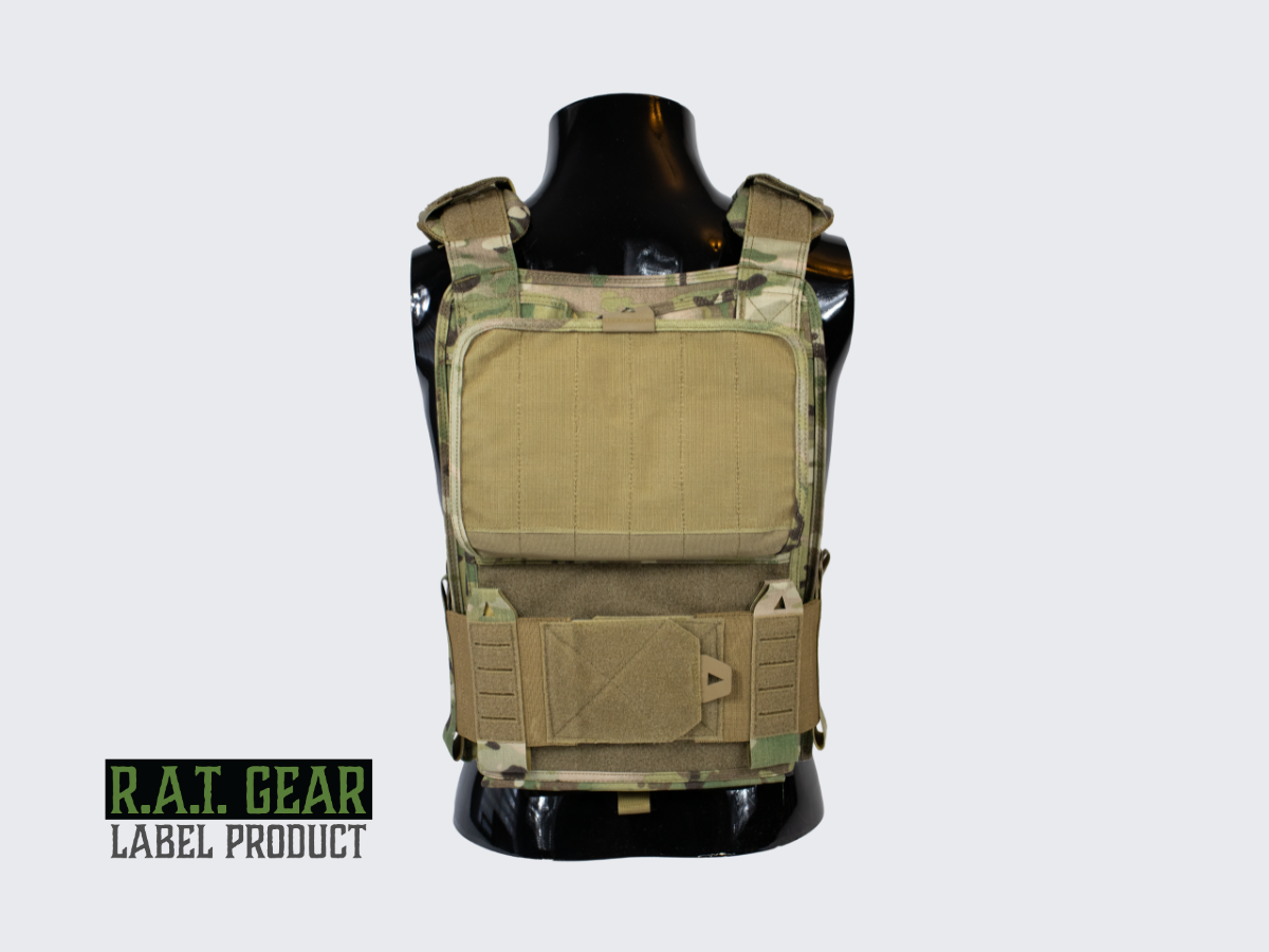 Monipuoliset ja kestävät MOLLE ja PALS yhteensopivat CORDURA® Multicam Plate Carrier VT-B taisteluliivit. Versatile and durable MOLLE and PALS compatible CORDURA® Multicam Plate Carrier VT-B combat vests.