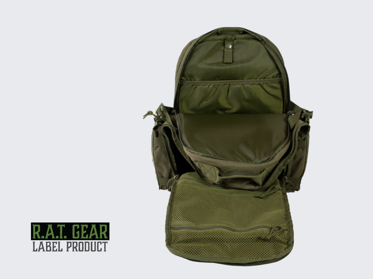 Monipuolinen, erittäin laadukas ja kestävä vihreä Ranger 40 päiväreppu / läppärireppu jokapäiväiseen käyttöön. Versatile, very high-quality and durable green Ranger 40 daypack / laptop backpack for everyday use.