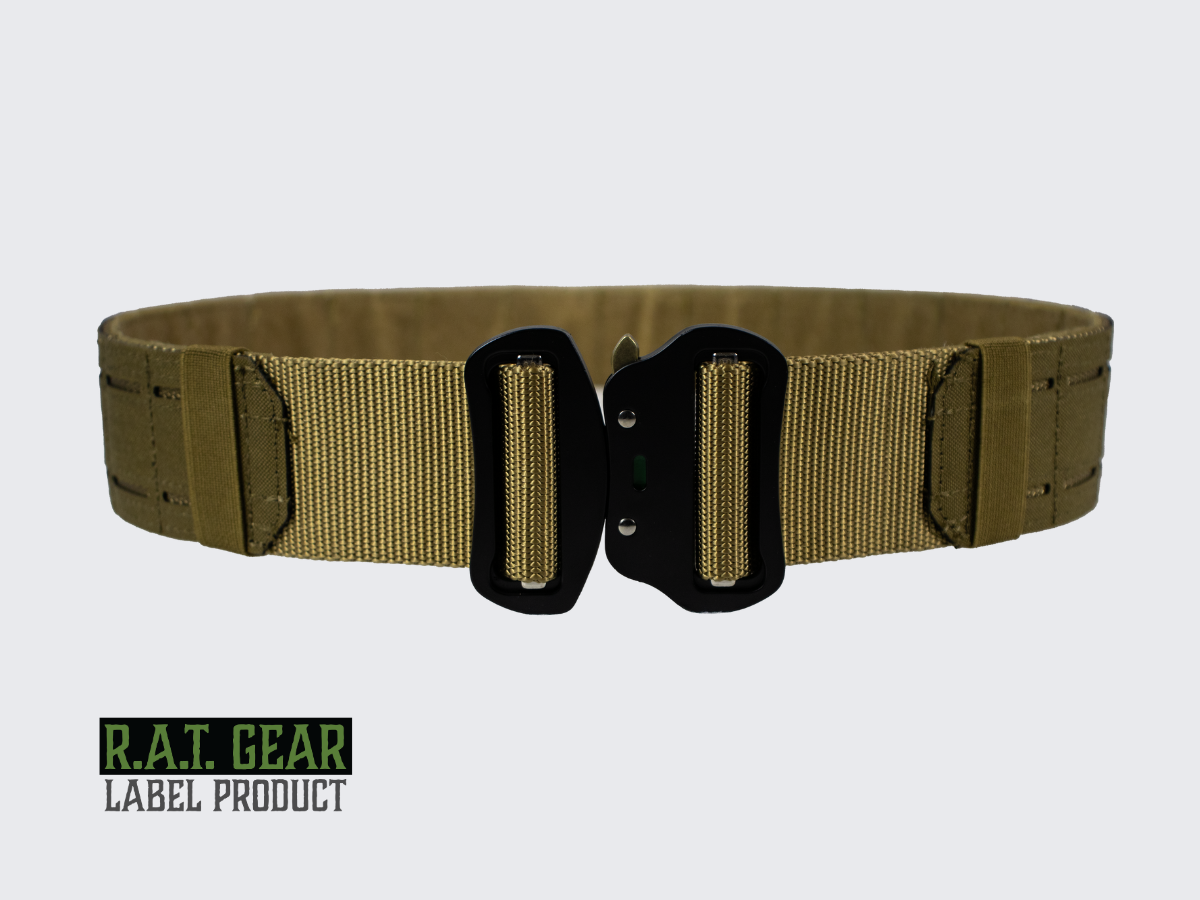 Kojootin värinen Asevyö / Varustevyö alusvyöllä. Coyote färg vapenbälte / Utrustningsbälte med innerbälte. Coyote color Gun Belt / Gear Belt with Inner Belt.