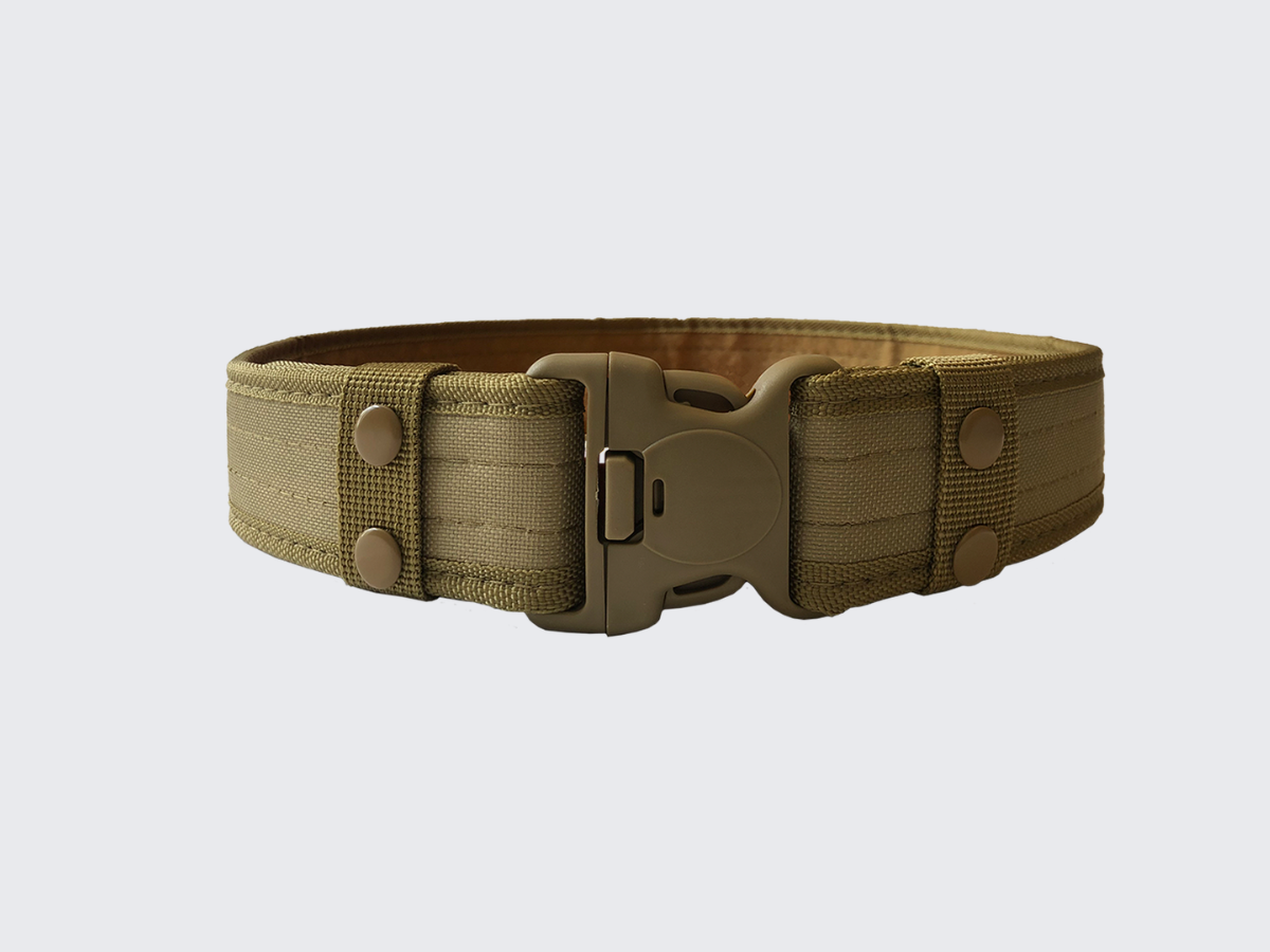 Vaalean vihreä Canvas varustevyö pikasoljella ja säätämistä helpottavalla tarrakiinnityksellä. Light green Canvas accessory belt with quick release buckle and velcro fastening for easy adjustment.