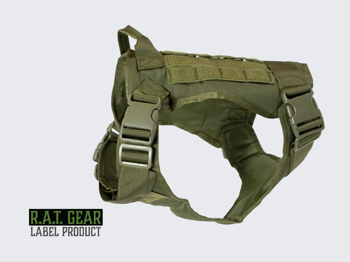 Taktiset vihreät Phantom R.A.T. GEAR koiran valjaat monipuolisilla säädöillä. Tactical green Phantom R.A.T. GEAR dog harness with multiple adjustments.