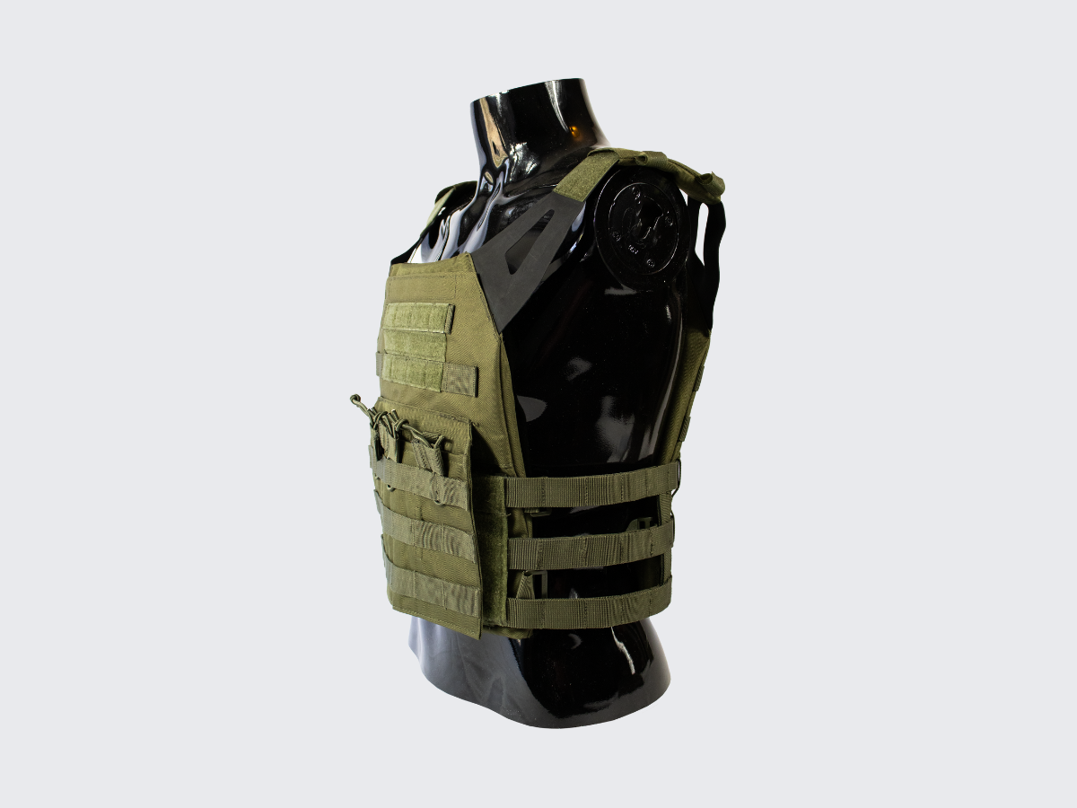 Jämäkkä ja kestävä OD vihreä Plate Carrier. Sturdy and Durable OD green colored Plate Carrier.