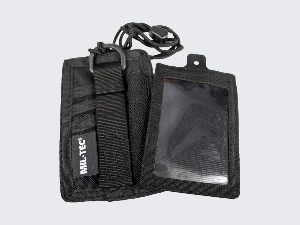 Taktinen kaulassa pidettävä korttitasku esimerkiksi henkilökorteille, pankki- ja luottokorteille. Tactical ID card pouch around the neck for e.g. identity cards, bank and credit cards.