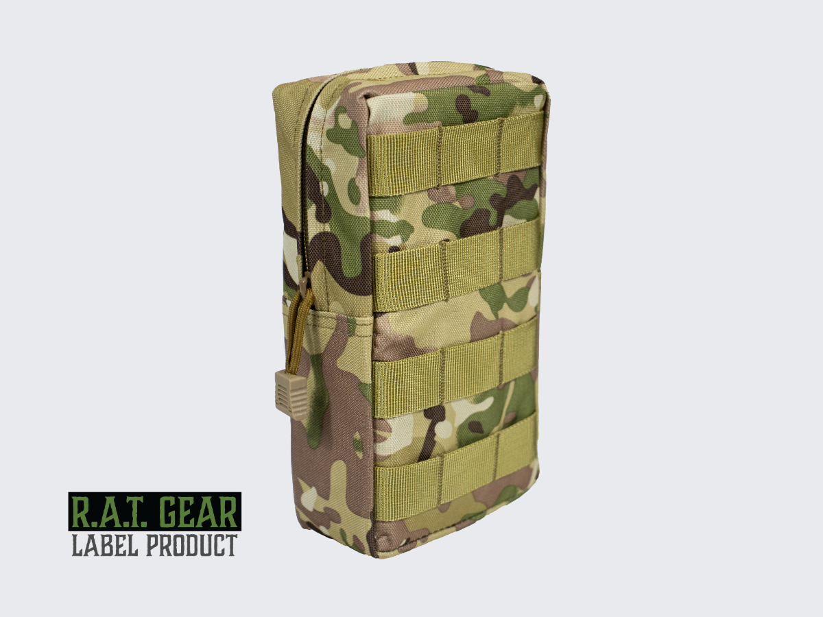 Camo kuvioinen MOLLE-varustetasku nepparikiinnityksellä PALS-nauhoitukseen. Camo Pattern MOLLE tactical pouch with snap fastening for PALS lacing.