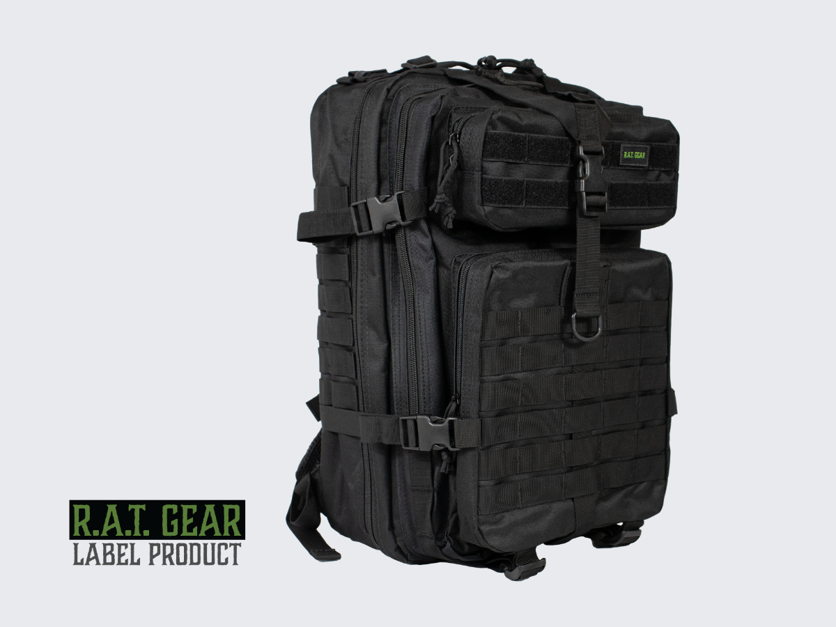 Monipuolinen, laadukas ja kestävä musta rynnäkköreppu Patrol 35L jokapäiväiseen käyttöön. A versatile, high-quality and durable black assault backpack Patrol 35L for everyday use.