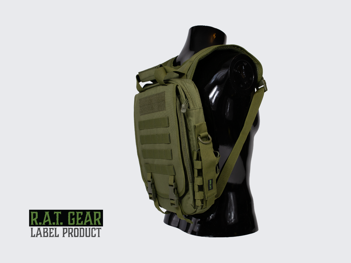 Monipuolinen taktinen pehmustettu vihreä läppärireppu / tietokonelaukku. Versatile tactical padded green laptop backpack / computer bag.